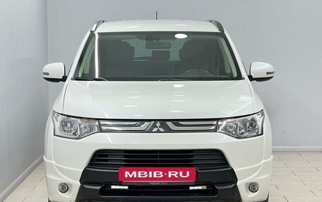 Mitsubishi Outlander III рестайлинг 3, 2013 год, 1 250 000 рублей, 3 фотография