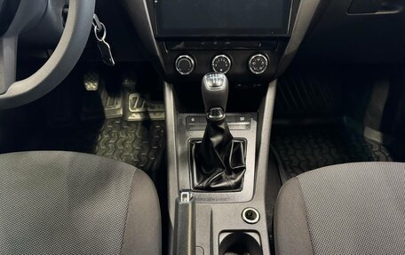 Skoda Octavia, 2015 год, 890 000 рублей, 13 фотография
