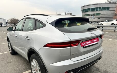 Jaguar E-Pace, 2018 год, 1 950 000 рублей, 8 фотография