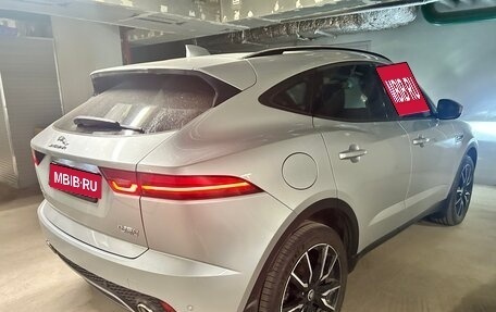 Jaguar E-Pace, 2018 год, 1 950 000 рублей, 14 фотография