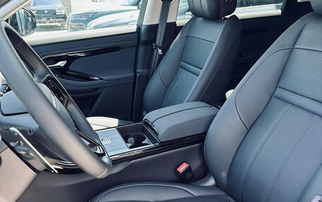Land Rover Range Rover Evoque II, 2024 год, 5 090 000 рублей, 6 фотография