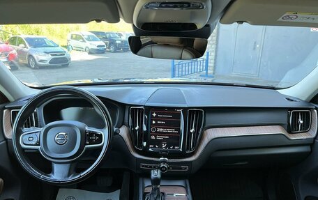 Volvo XC60 II, 2018 год, 2 899 000 рублей, 9 фотография