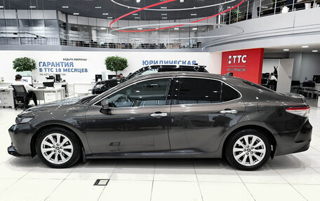 Toyota Camry, 2018 год, 2 299 000 рублей, 10 фотография