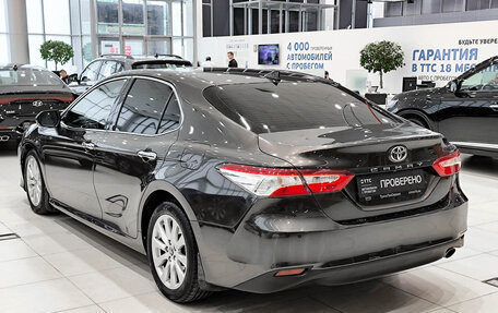 Toyota Camry, 2018 год, 2 299 000 рублей, 8 фотография