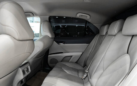 Toyota Camry, 2018 год, 2 299 000 рублей, 15 фотография