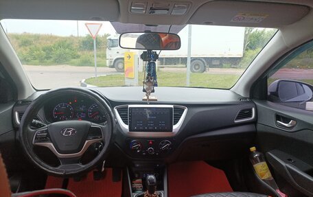 Hyundai Solaris II рестайлинг, 2017 год, 1 250 000 рублей, 8 фотография