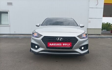 Hyundai Solaris II рестайлинг, 2017 год, 1 250 000 рублей, 3 фотография