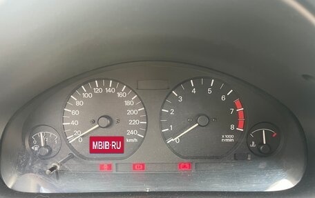 Mitsubishi Carisma I, 2002 год, 366 666 рублей, 19 фотография