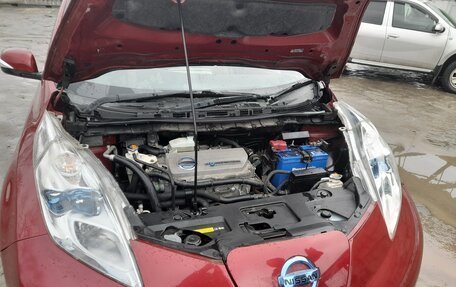 Nissan Leaf I, 2011 год, 850 000 рублей, 2 фотография