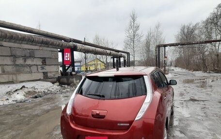 Nissan Leaf I, 2011 год, 850 000 рублей, 3 фотография