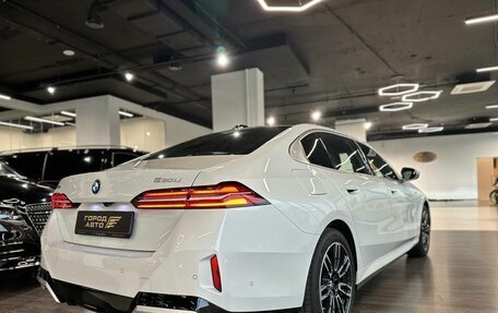 BMW 5 серия, 2024 год, 7 900 000 рублей, 6 фотография