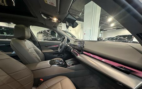 BMW 5 серия, 2024 год, 7 900 000 рублей, 13 фотография