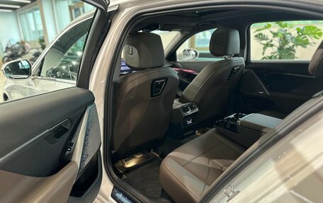 BMW 5 серия, 2024 год, 7 900 000 рублей, 18 фотография