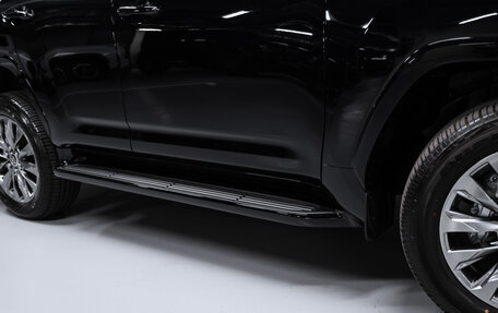 Toyota Land Cruiser, 2024 год, 12 000 000 рублей, 8 фотография