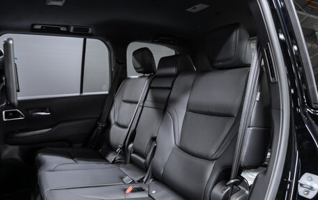 Toyota Land Cruiser, 2024 год, 12 000 000 рублей, 18 фотография