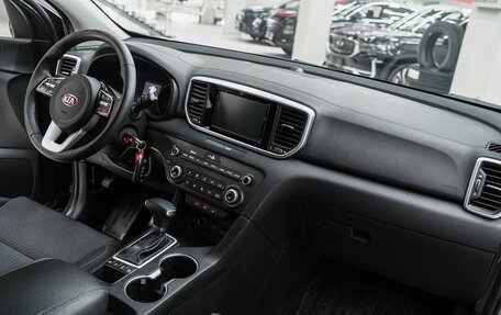 KIA Sportage IV рестайлинг, 2018 год, 1 749 000 рублей, 13 фотография