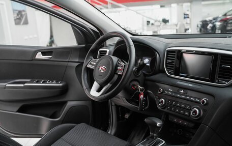KIA Sportage IV рестайлинг, 2018 год, 1 749 000 рублей, 14 фотография