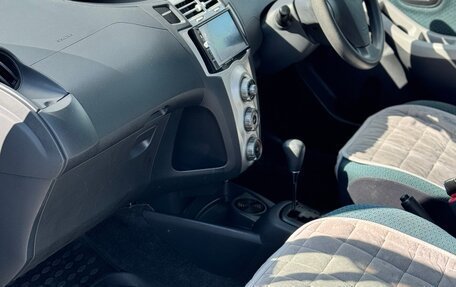 Toyota Vitz, 2005 год, 470 000 рублей, 8 фотография
