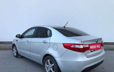 KIA Rio III рестайлинг, 2014 год, 880 000 рублей, 4 фотография