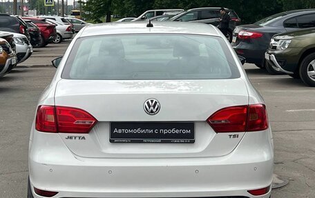 Volkswagen Jetta VI, 2013 год, 930 000 рублей, 7 фотография