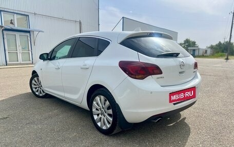 Opel Astra J, 2011 год, 949 999 рублей, 6 фотография