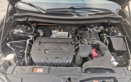 Mitsubishi Outlander III рестайлинг 3, 2013 год, 1 650 000 рублей, 6 фотография