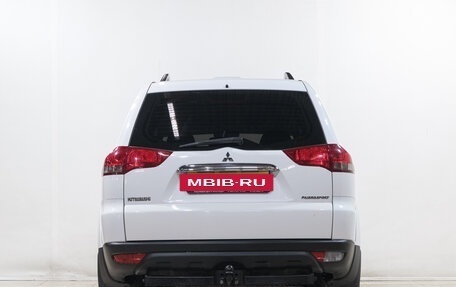 Mitsubishi Pajero Sport II рестайлинг, 2014 год, 2 099 000 рублей, 6 фотография