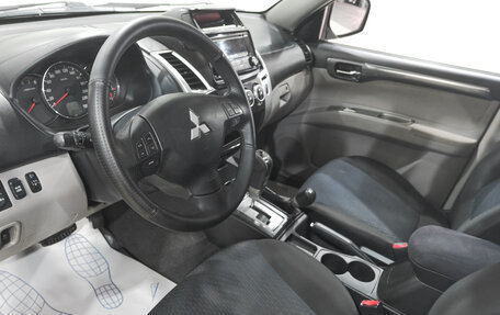 Mitsubishi Pajero Sport II рестайлинг, 2014 год, 2 099 000 рублей, 8 фотография