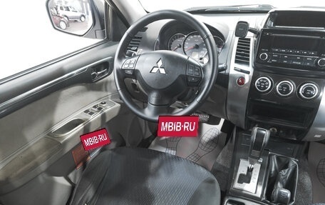 Mitsubishi Pajero Sport II рестайлинг, 2014 год, 2 099 000 рублей, 10 фотография