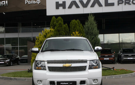 Chevrolet Tahoe III, 2013 год, 2 185 000 рублей, 2 фотография