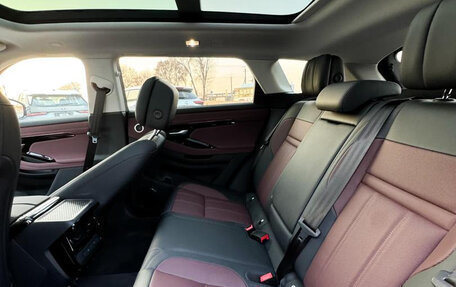 Land Rover Range Rover Evoque II, 2024 год, 5 090 000 рублей, 10 фотография