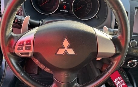 Mitsubishi Outlander III рестайлинг 3, 2010 год, 1 000 000 рублей, 17 фотография