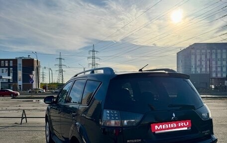 Mitsubishi Outlander III рестайлинг 3, 2010 год, 1 000 000 рублей, 9 фотография