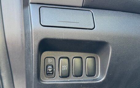 Mitsubishi Outlander III рестайлинг 3, 2010 год, 1 000 000 рублей, 20 фотография