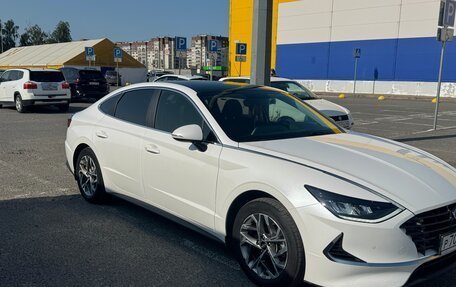 Hyundai Sonata VIII, 2020 год, 2 600 000 рублей, 4 фотография