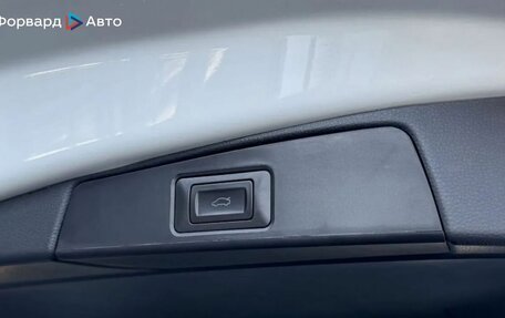 Toyota RAV4, 2025 год, 3 799 900 рублей, 14 фотография