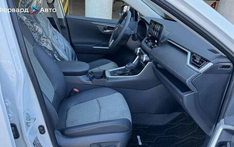 Toyota RAV4, 2025 год, 3 799 900 рублей, 24 фотография