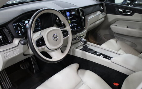 Volvo XC60 II, 2020 год, 3 890 000 рублей, 11 фотография