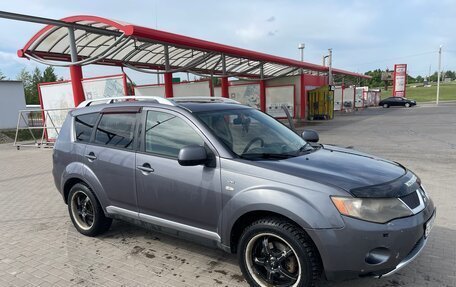 Mitsubishi Outlander III рестайлинг 3, 2007 год, 850 000 рублей, 4 фотография