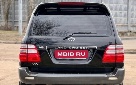 Toyota Land Cruiser 100 рестайлинг 2, 2004 год, 1 600 000 рублей, 4 фотография