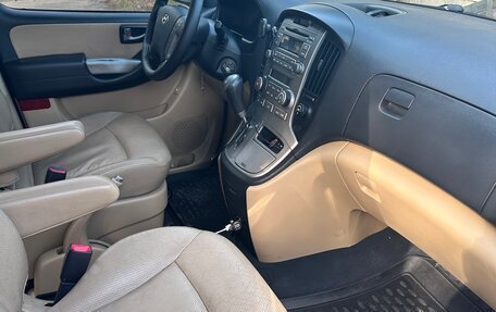 Hyundai Grand Starex Grand Starex I рестайлинг 2, 2007 год, 1 800 000 рублей, 7 фотография