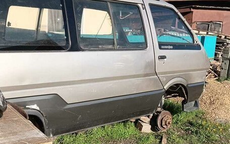 Nissan Largo III (W30), 1992 год, 300 000 рублей, 4 фотография