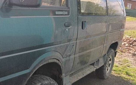 Nissan Largo III (W30), 1992 год, 300 000 рублей, 8 фотография
