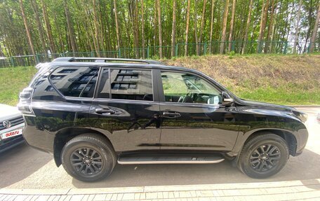 Toyota Land Cruiser Prado 150 рестайлинг 2, 2016 год, 3 999 999 рублей, 8 фотография