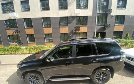 Toyota Land Cruiser Prado 150 рестайлинг 2, 2016 год, 3 999 999 рублей, 13 фотография