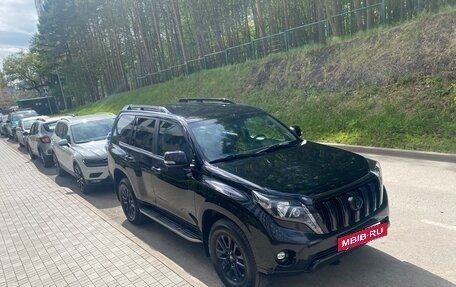 Toyota Land Cruiser Prado 150 рестайлинг 2, 2016 год, 3 999 999 рублей, 11 фотография