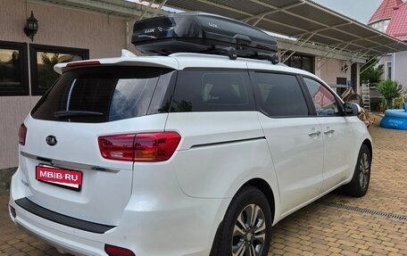KIA Carnival III, 2019 год, 2 850 000 рублей, 7 фотография