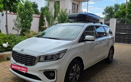 KIA Carnival III, 2019 год, 2 850 000 рублей, 5 фотография