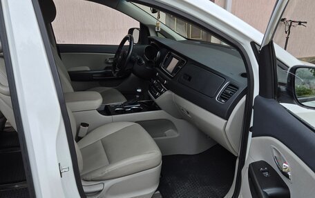 KIA Carnival III, 2019 год, 2 850 000 рублей, 13 фотография