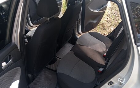 Hyundai Solaris II рестайлинг, 2011 год, 780 000 рублей, 10 фотография
